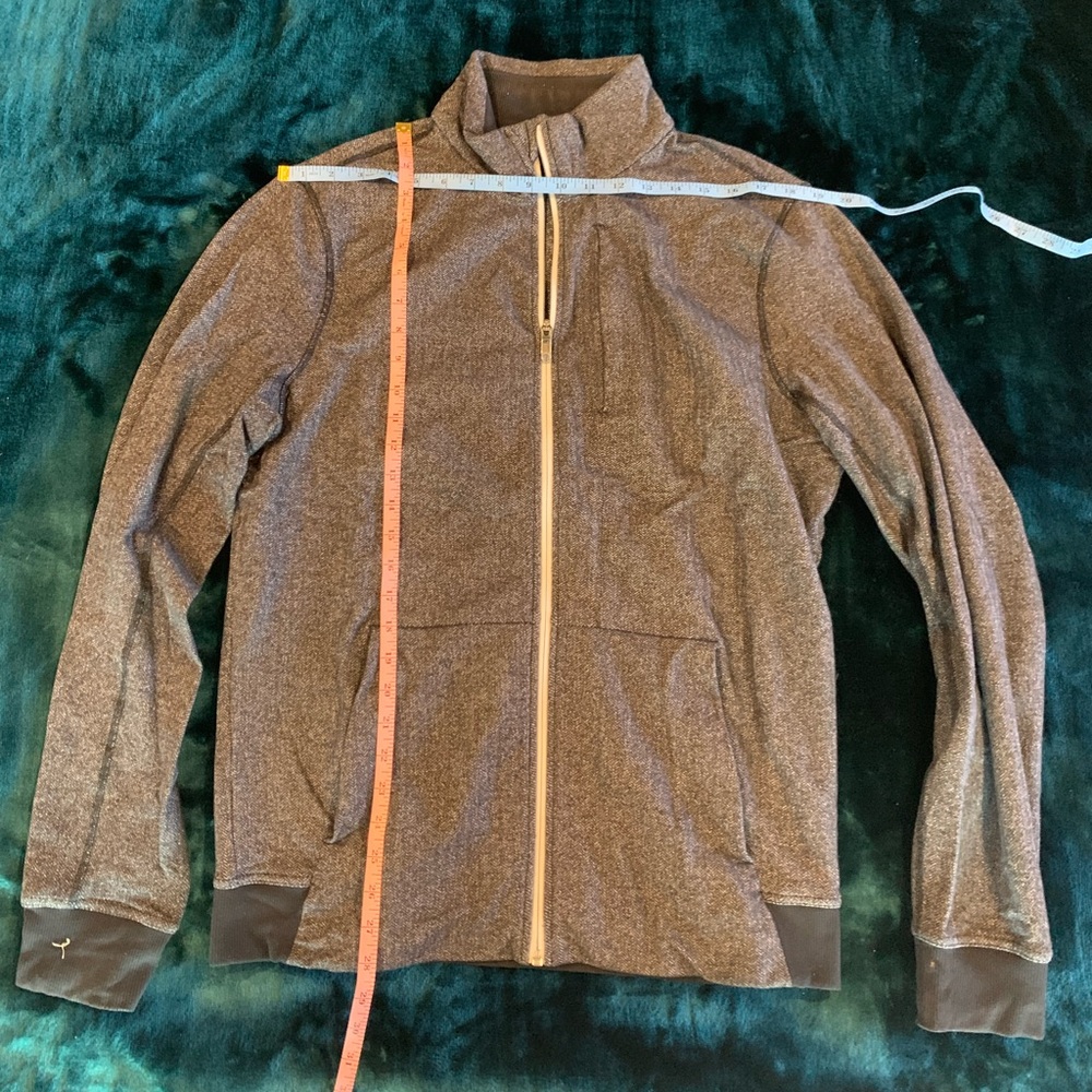 Lululemon Men’s full zip jacket size L